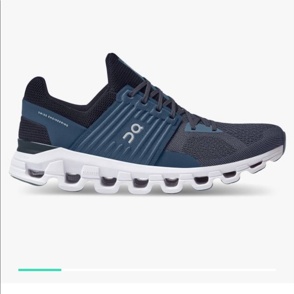 Cloudswift sneaker-navy size 10 great condition worn a few times